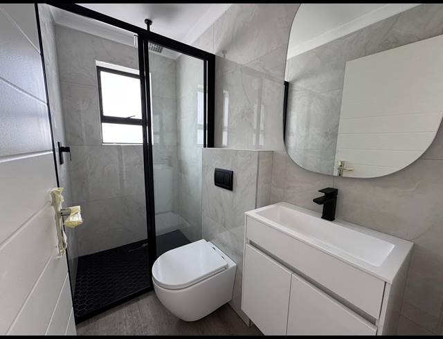 4 BEDROOM HOUSE FOR SALE IN SANDOWN